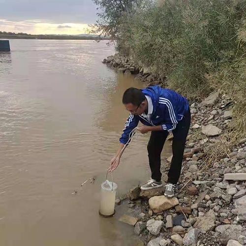 河流水质检测.jpg